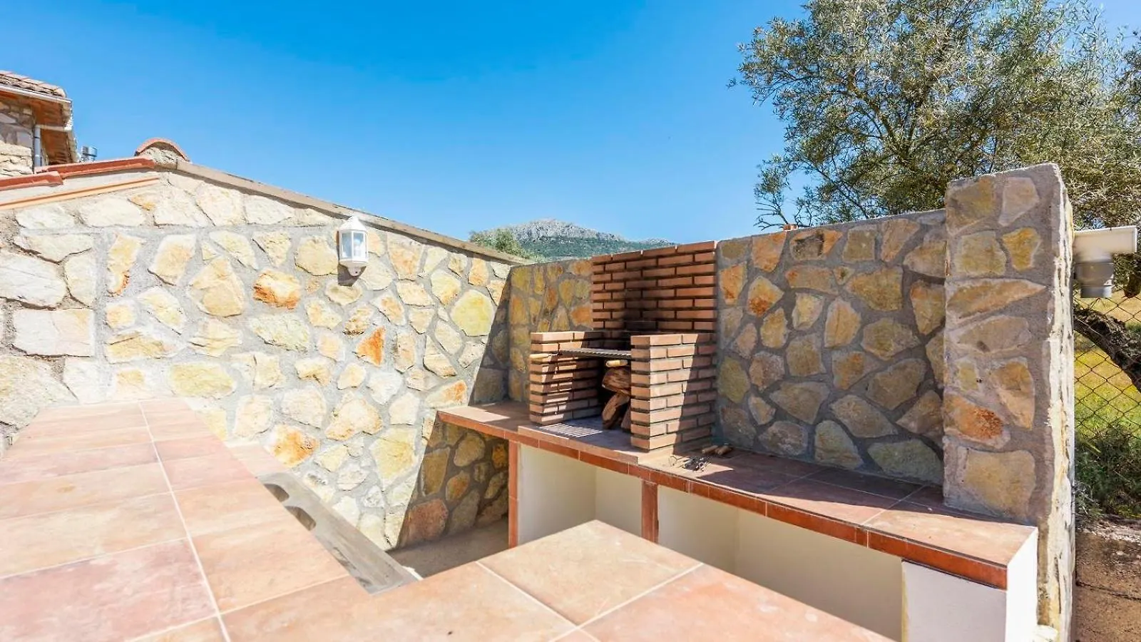 Casa Rural El Ciruelo Loco Alfarnate By Ruralidays Alfarnatejo