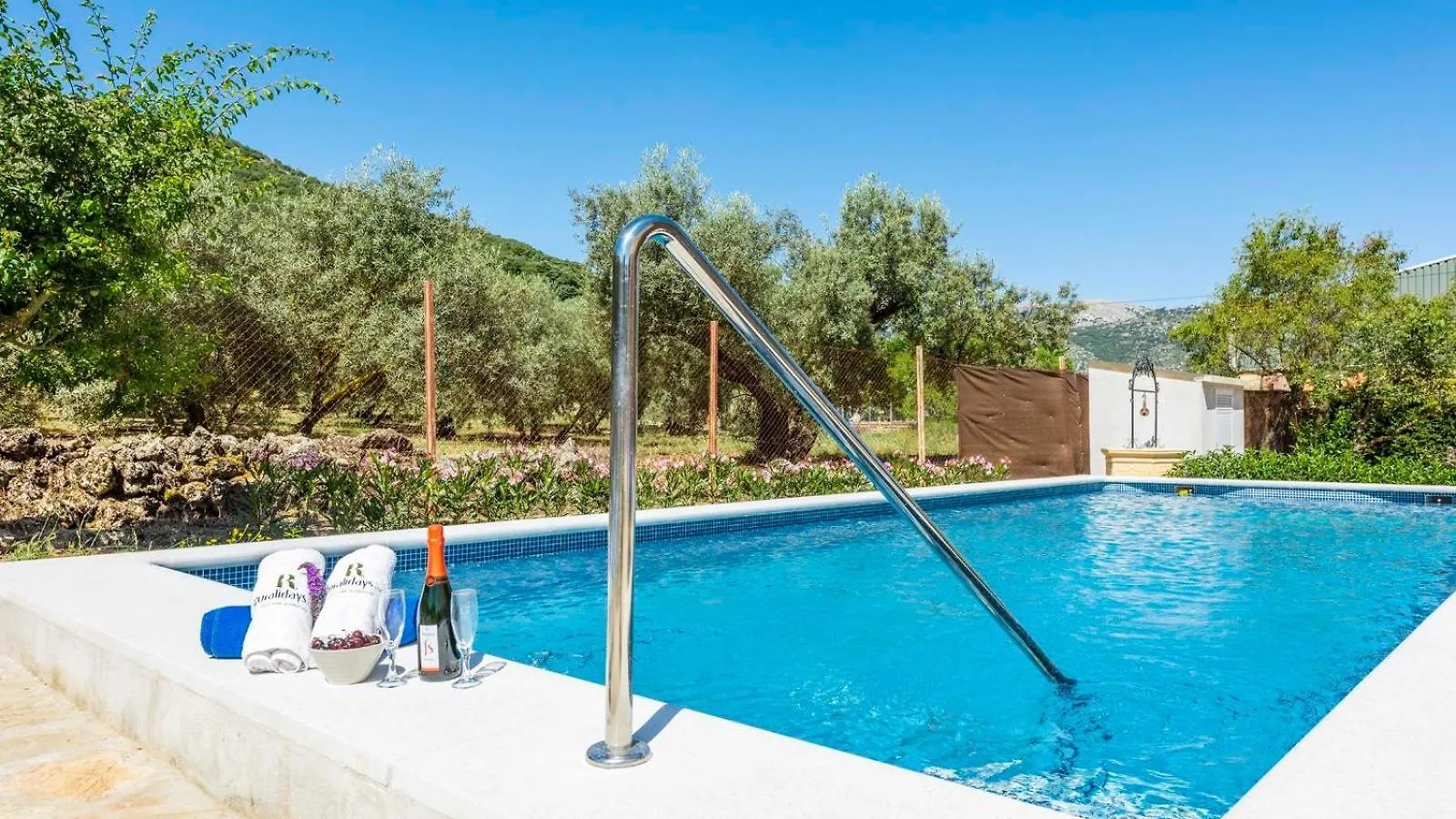 Holiday home Casa Rural El Ciruelo Loco Alfarnate By Ruralidays Alfarnatejo